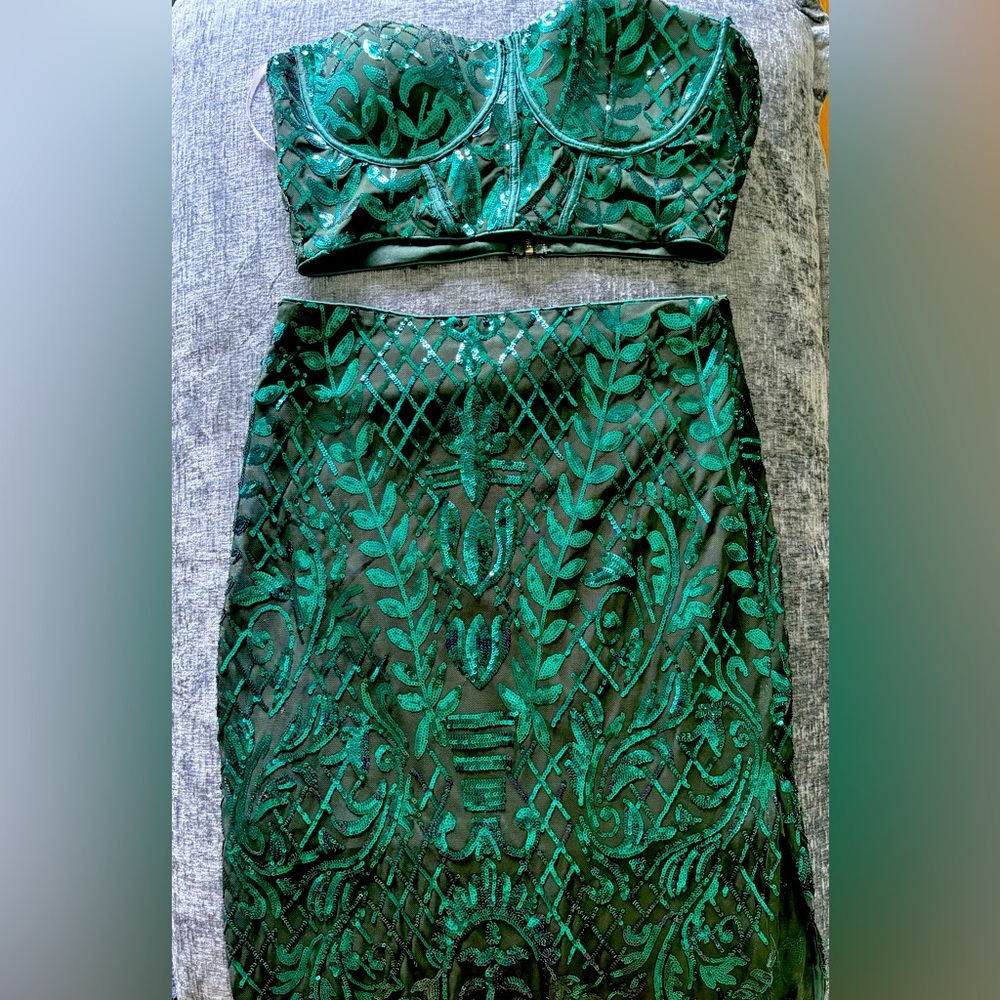 Hello Molly Green Ivy sequin set